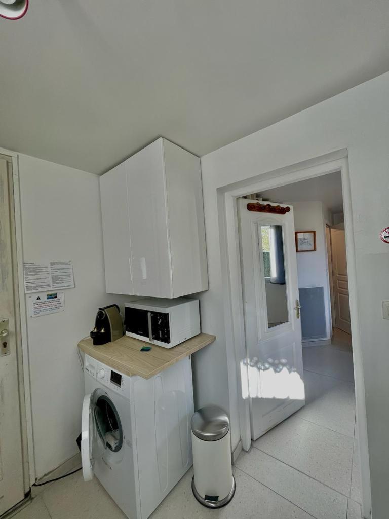 Studio Dans La Villa Les Cigales Lézignan-Corbières Exteriör bild